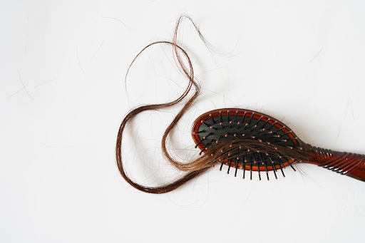 Does Nicotine Really Cause Hair Loss? - Quitine