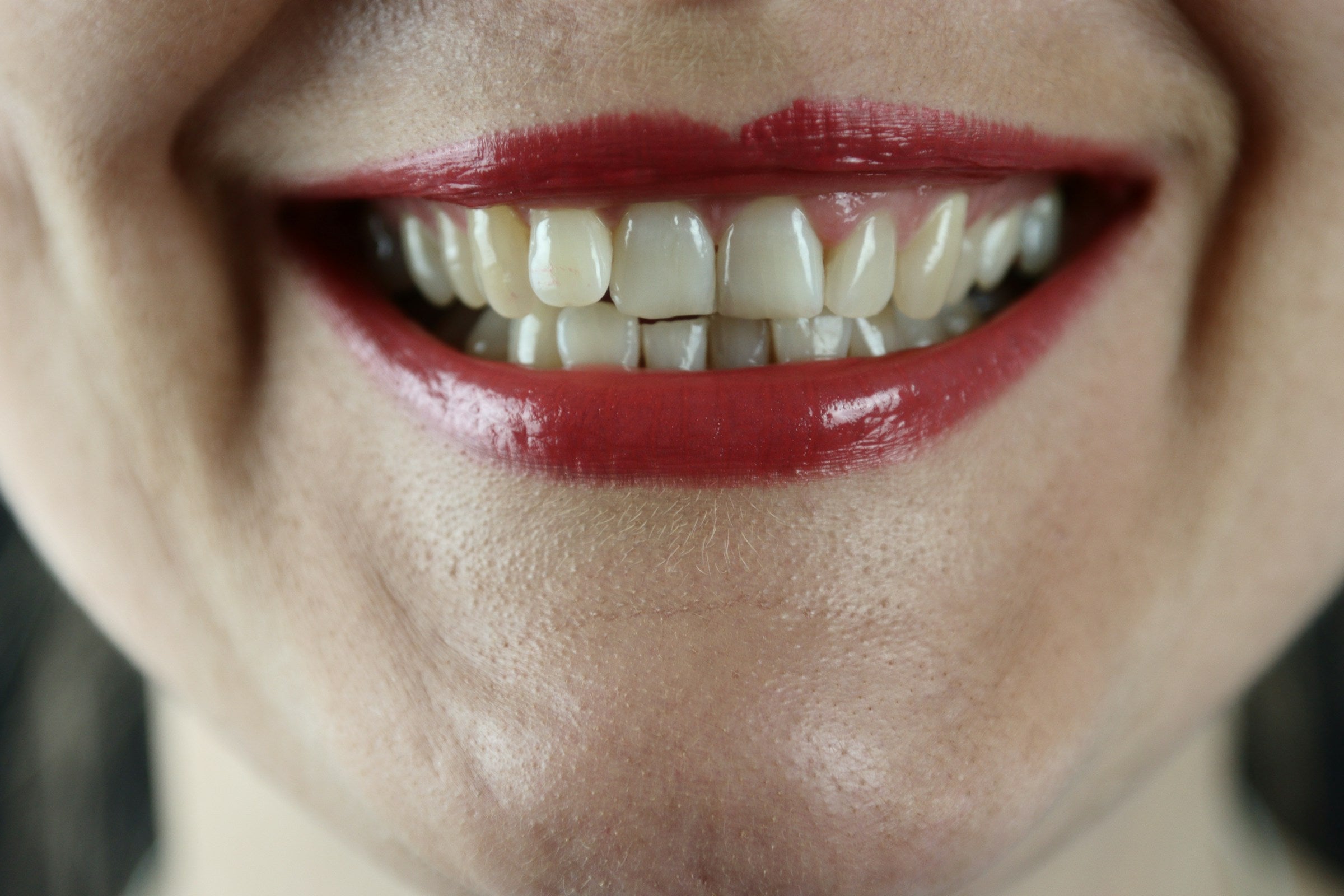 Nicotine Gum and Oral Fixation: How Chewing Helps Replace the Smoking Habit